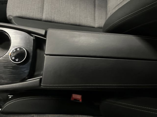 Used 2023 Nissan Rogue SV image 18