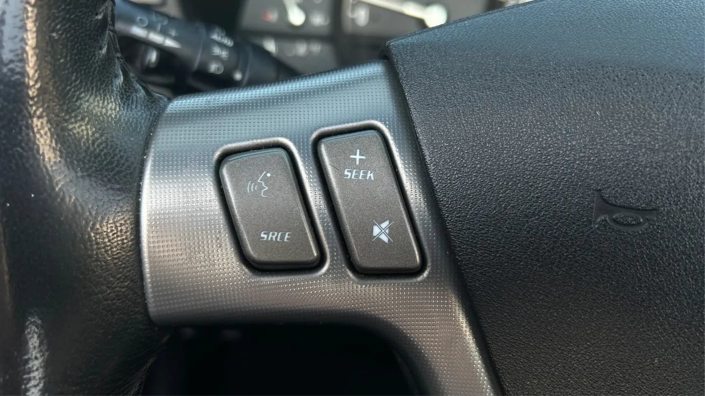Used 2006 Cadillac XLR V RWD image 22