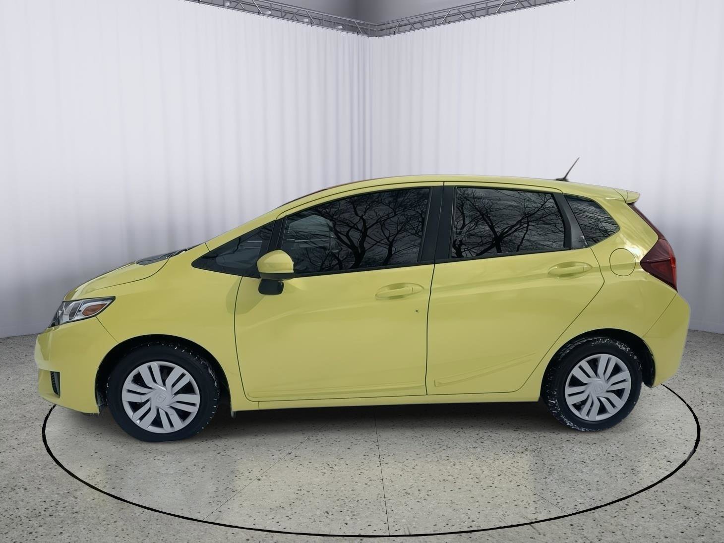 Used 2016 Honda Fit LX image 4