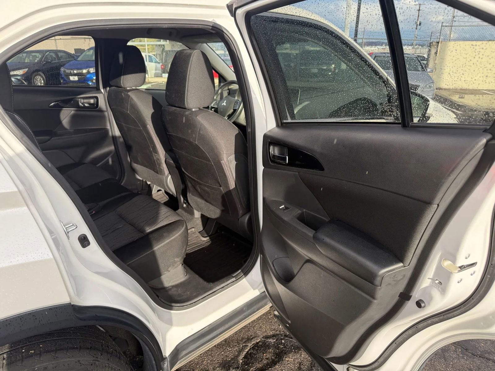 Used 2018 Mitsubishi Eclipse Cross SE image 16