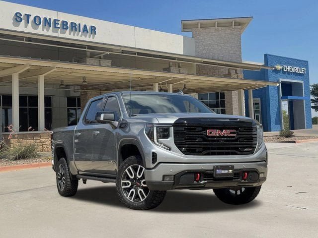 Used 2024 GMC Sierra 1500 AT4 w/ AT4 Premium Package AWD/4WD image 1