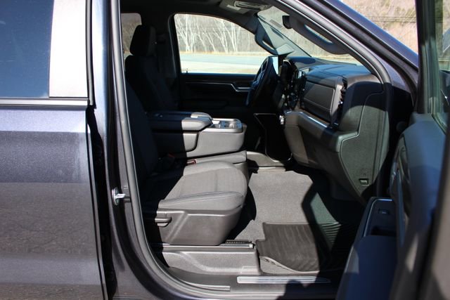 Used 2024 Chevrolet Silverado 1500 LT image 50