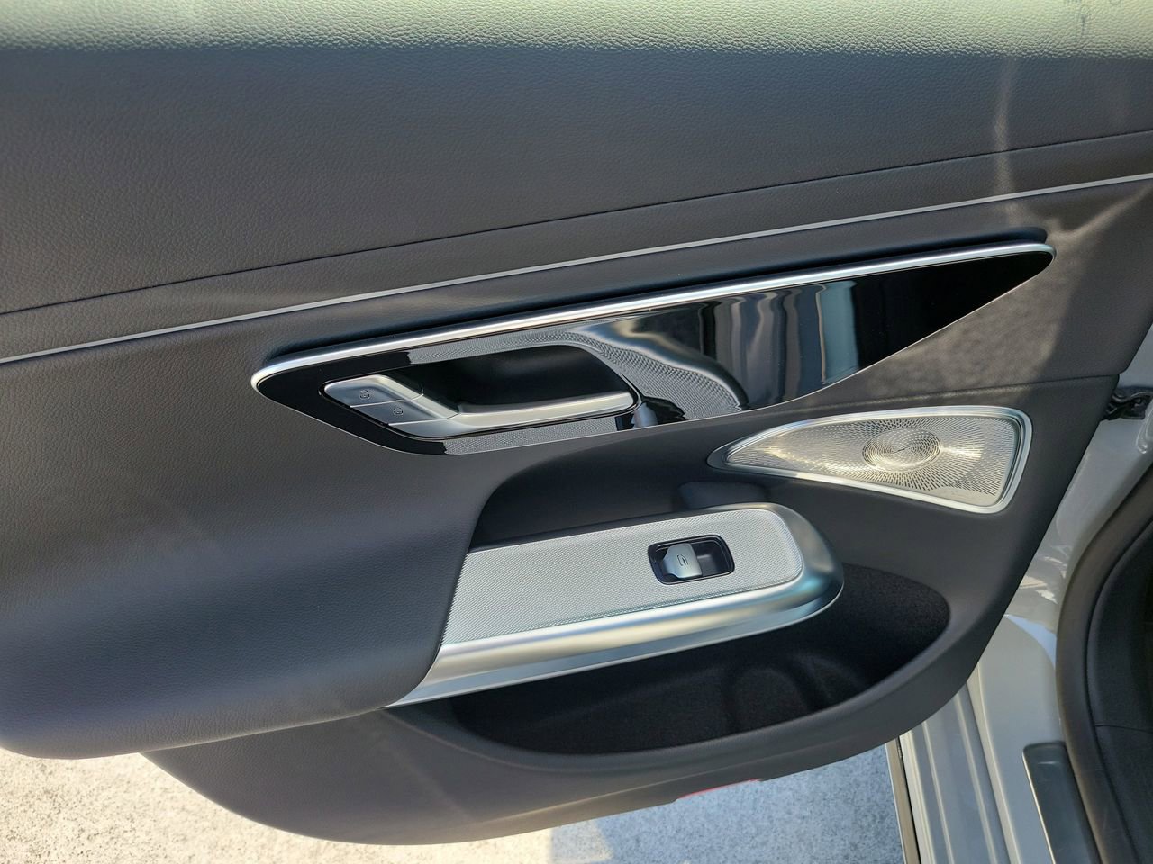 New 2026 Mercedes-Benz E 350 Sedan image 9