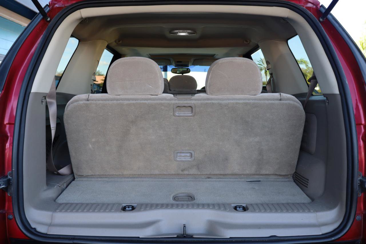 Used 2005 Ford Explorer XLT AWD/4WD image 16