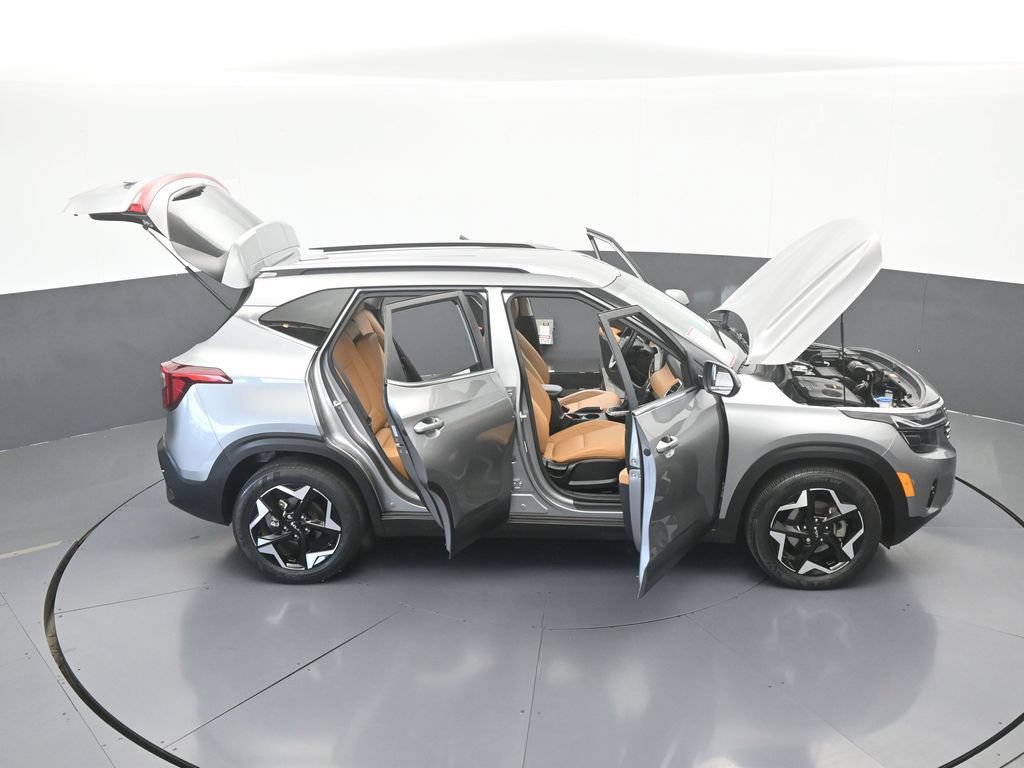 Used 2024 Kia Seltos EX FWD image 68
