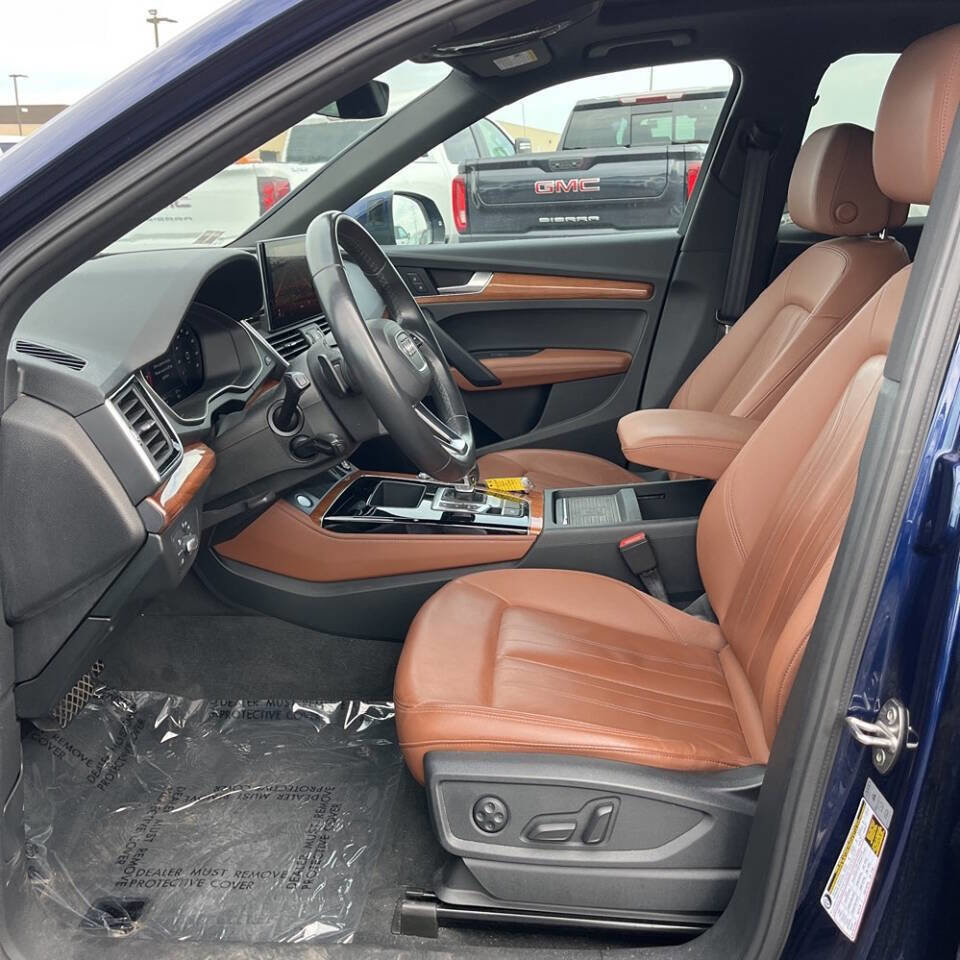 Used 2021 Audi Q5 2.0T Premium Plus w/ Premium Plus Package image 2