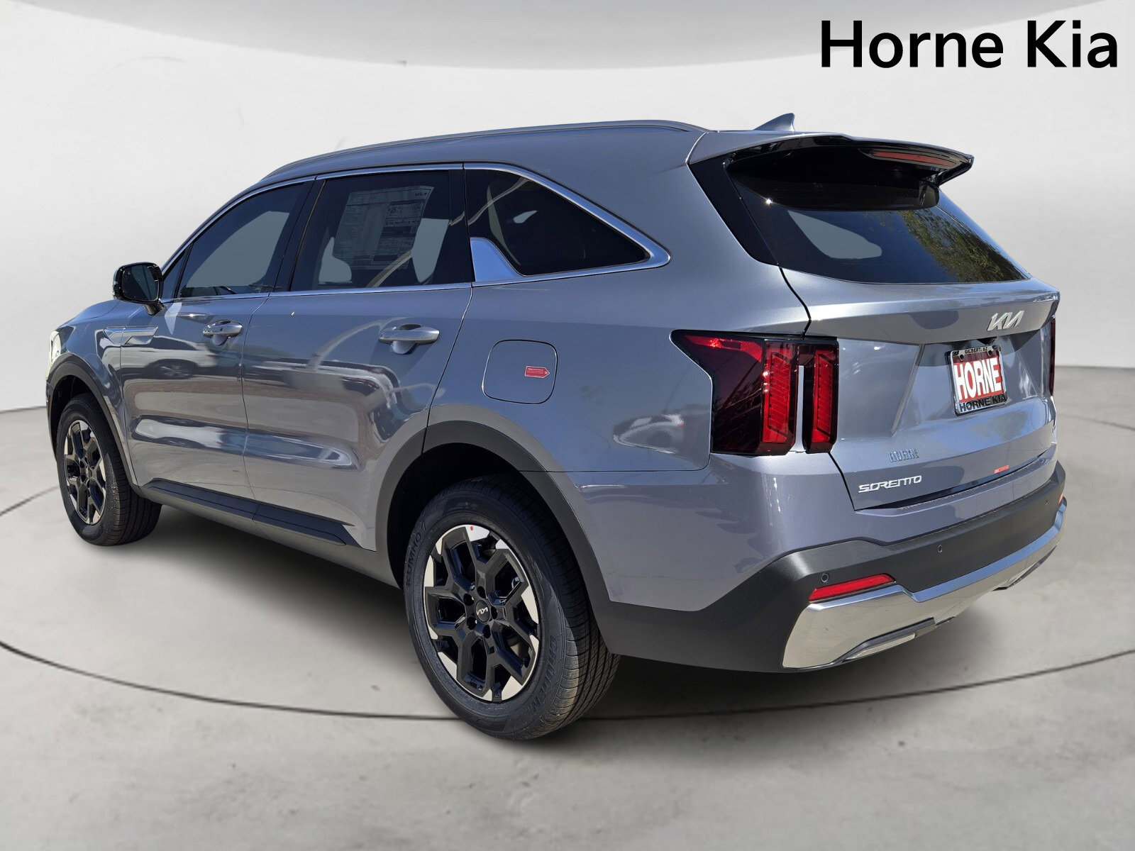 New 2025 Kia Sorento S image 5