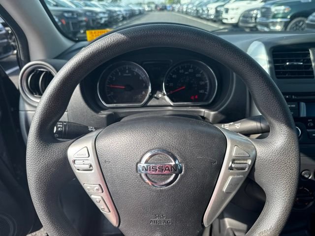 Used 2015 Nissan Versa SV FWD image 14