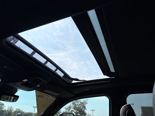 Used 2025 RAM 1500 Limited w/ Trailer Tow Group image 7