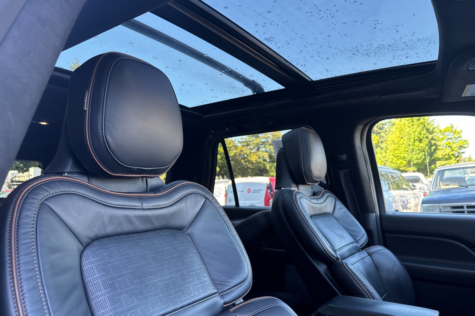 Certified 2024 Lincoln Navigator L Black Label AWD/4WD image 18