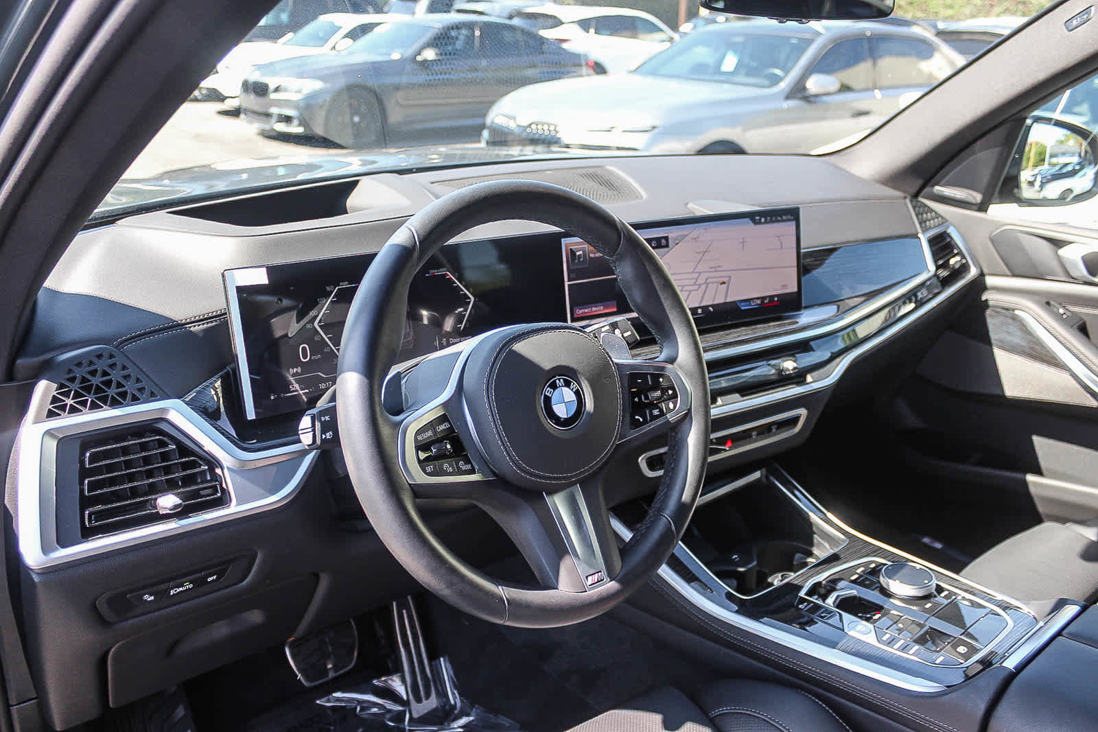 Used 2026 BMW X5 sDrive40i w/ M Sport Package RWD image 17