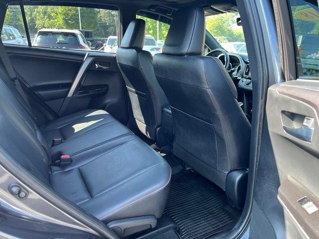 Used 2018 Toyota RAV4 SE w/ Power Extra Value Package AWD/4WD image 22
