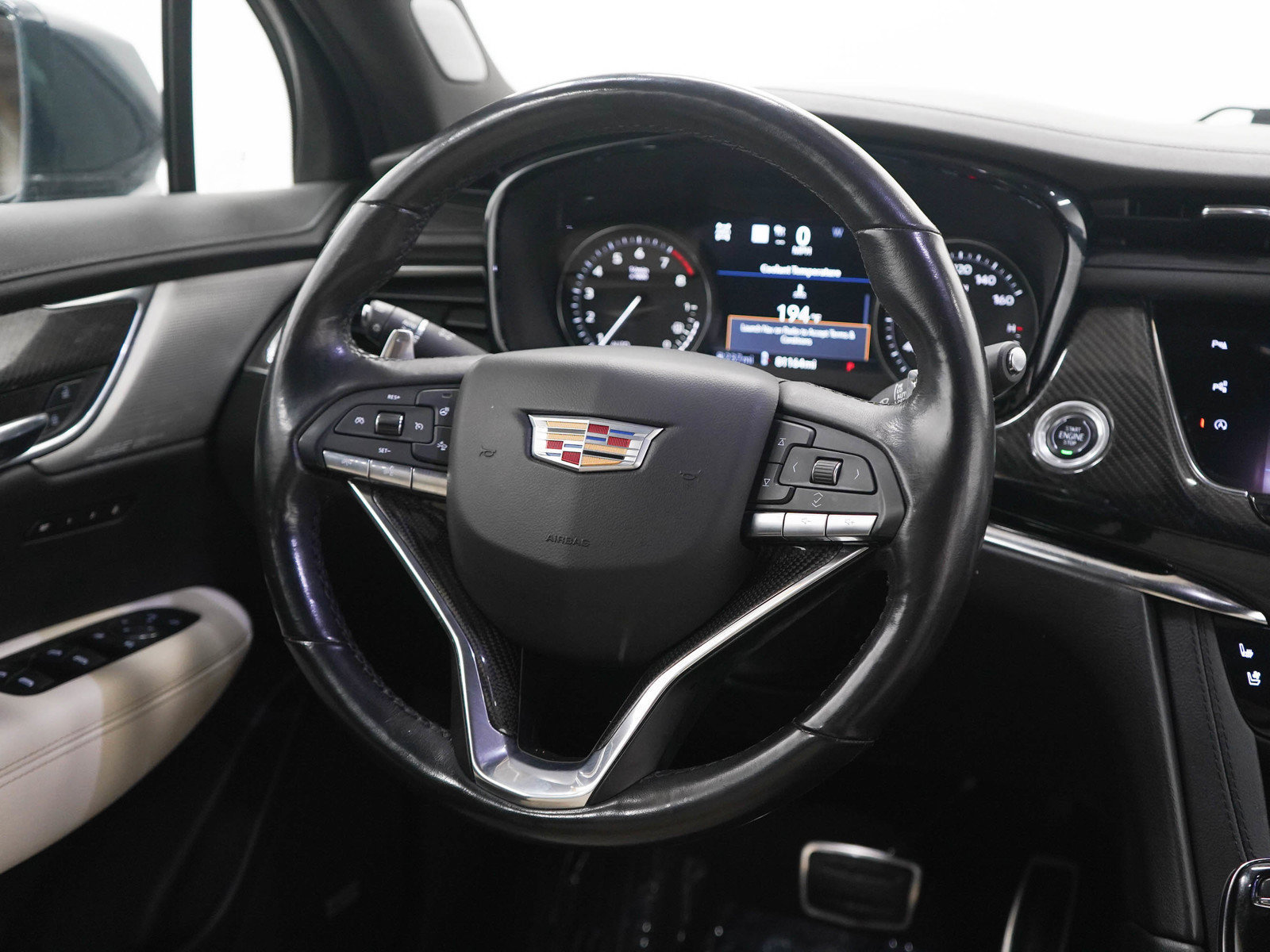 Used 2020 Cadillac XT6 Premium Luxury FWD image 14