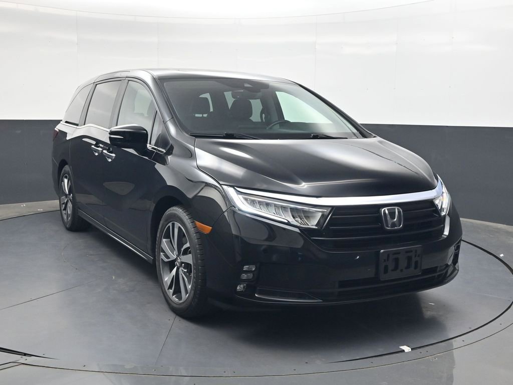 Used 2023 Honda Odyssey Touring image 2