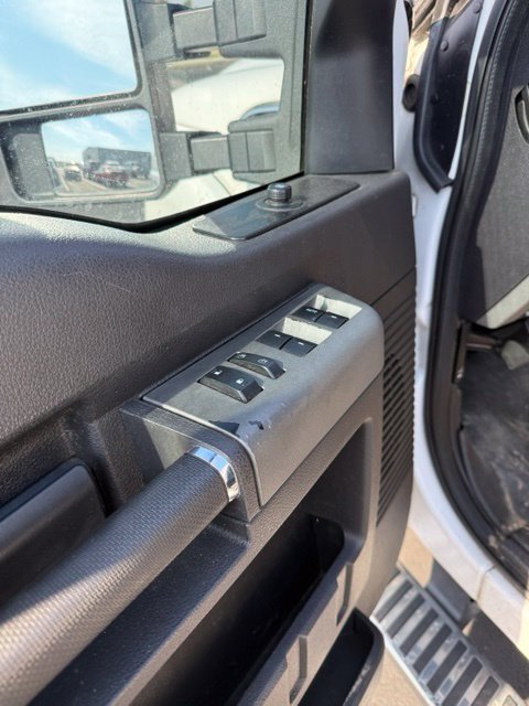 Used 2012 Ford F250 Lariat w/ Chrome Pkg AWD/4WD image 15