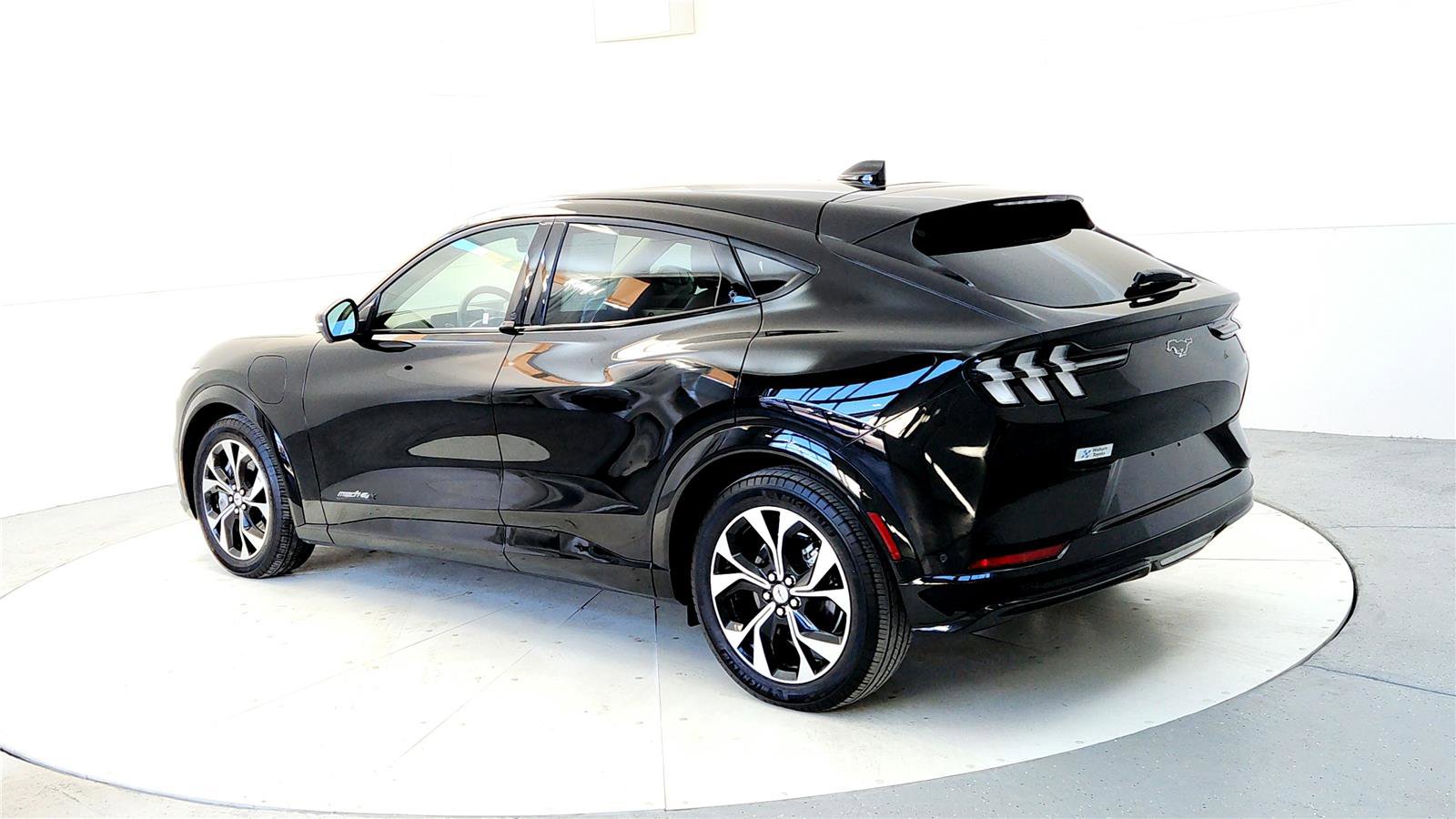 Used 2023 Ford Mustang Mach-E Premium image 4