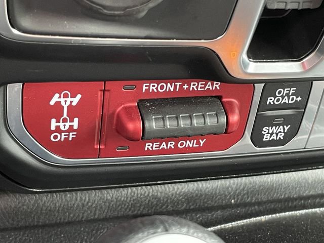 Used 2025 Jeep Wrangler Unlimited Rubicon AWD/4WD image 21