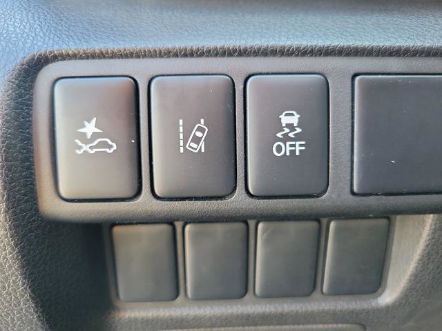 Used 2022 Mitsubishi Eclipse Cross LE image 39