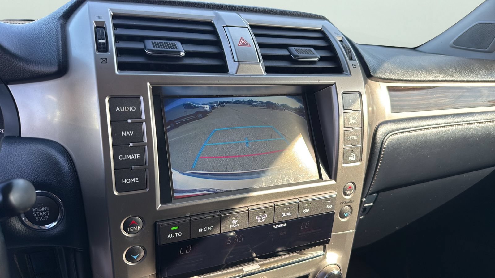 Used 2018 Lexus GX 460 w/ Navigation Package AWD/4WD image 17