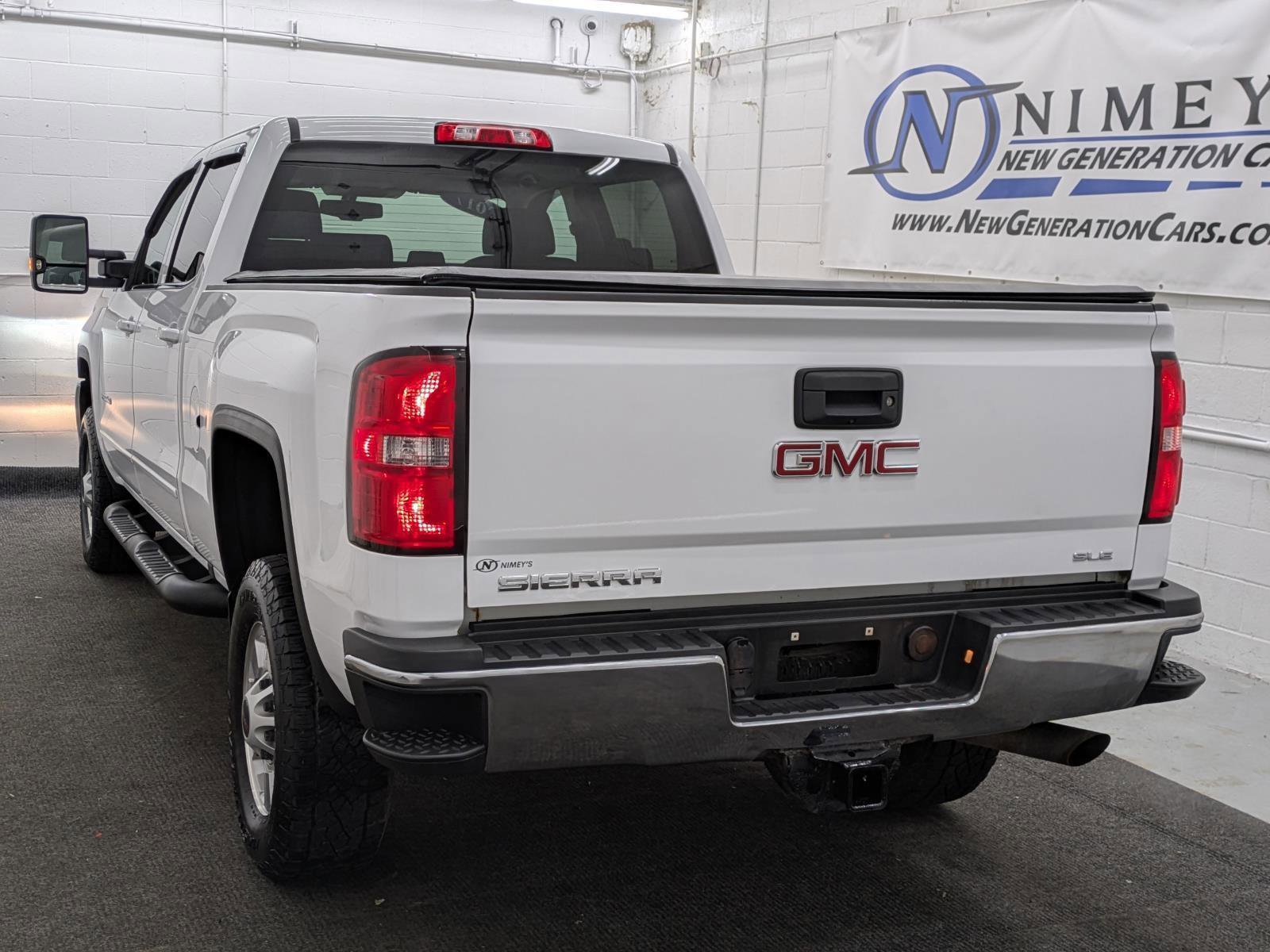 Used 2017 GMC Sierra 2500 SLE w/ HD SLE Preferred Plus Package image 15