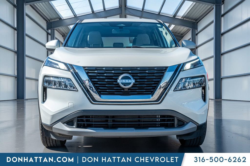 Used 2023 Nissan Rogue SV image 34