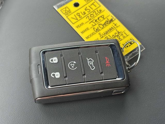 New 2026 Jeep Grand Cherokee L Summit w/ Obsidian Package AWD/4WD image 33