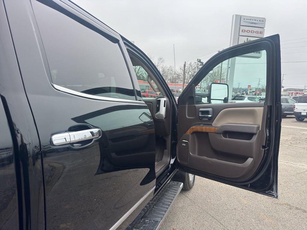 Used 2018 GMC Sierra 1500 SLT w/ SLT Premium Package image 20