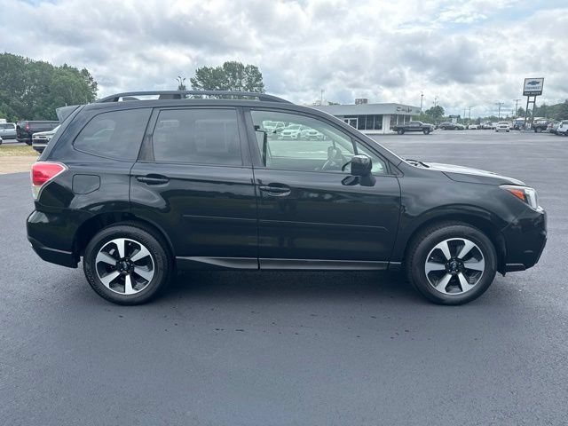 Used 2017 Subaru Forester 2.5i Premium AWD/4WD image 6