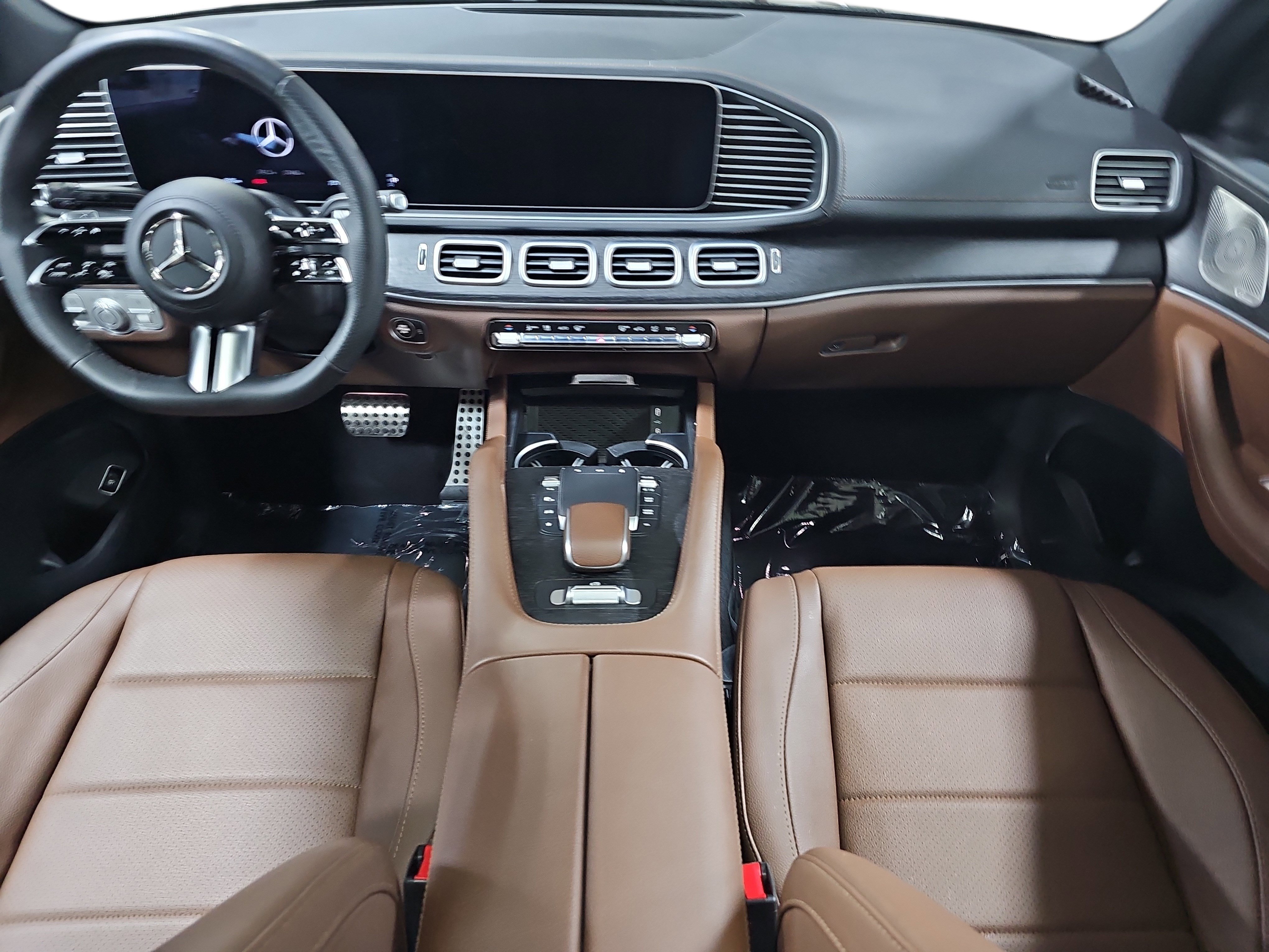 Used 2024 Mercedes-Benz GLS 450 4MATIC image 10