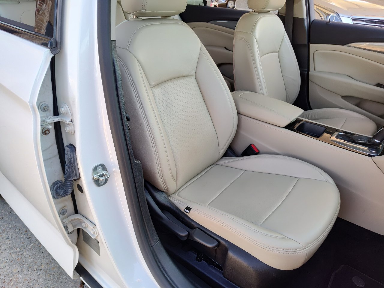 Used 2019 Buick Regal Preferred image 19