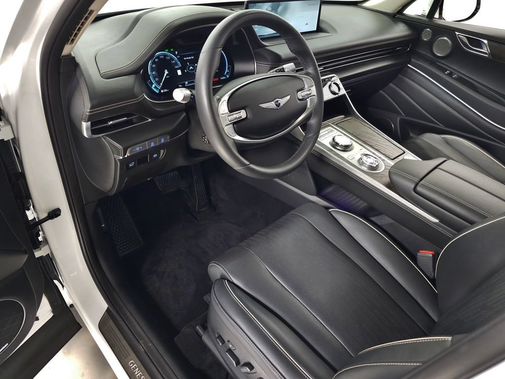 Used 2024 Genesis GV80 2.5T w/ Prestige Package AWD/4WD image 18