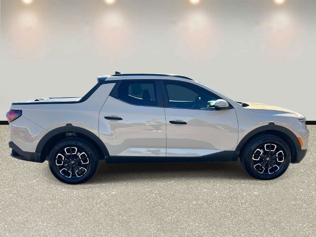 Used 2022 Hyundai Santa Cruz SEL w/ Activity Package FWD image 4