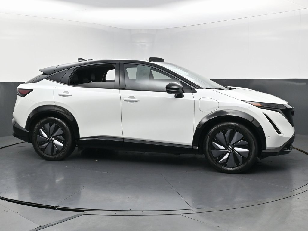 Used 2023 Nissan Ariya image 6