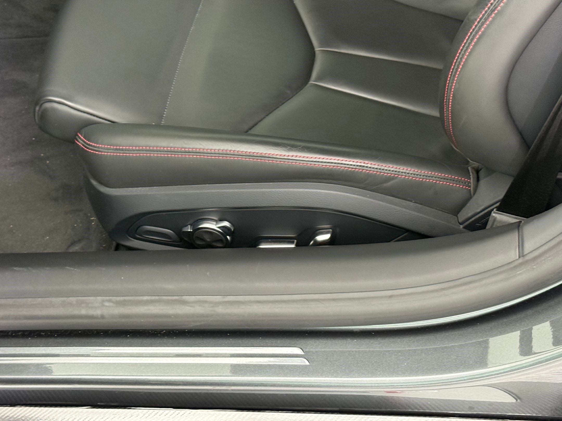 Certified 2021 Audi R8 V10 w/ Premium Package image 15