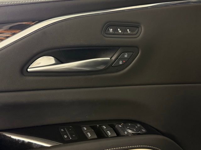 Used 2024 Cadillac Escalade ESV Premium Luxury w/ Performance Package image 12