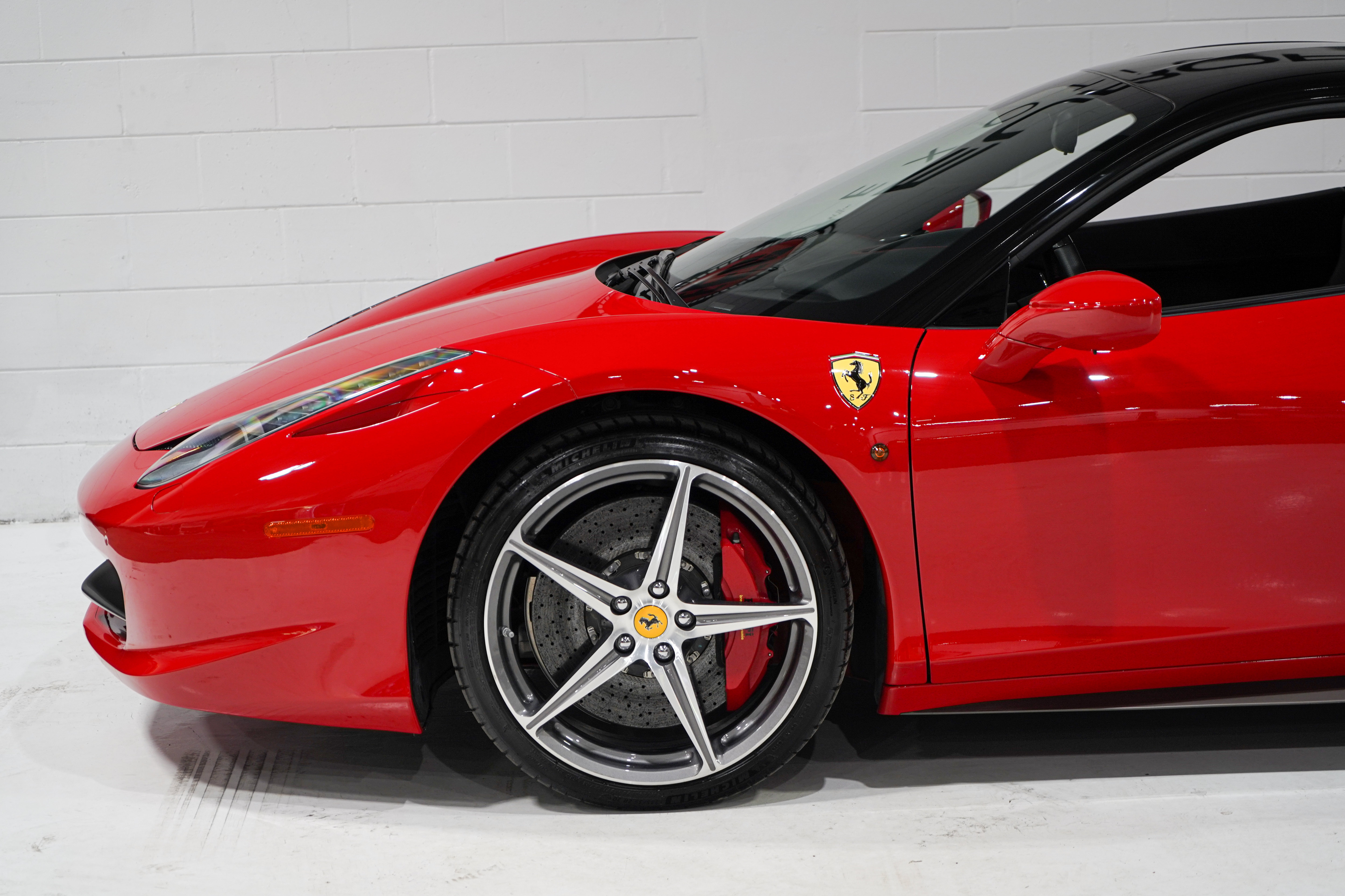 Used 2014 Ferrari 458 Italia Coupe RWD image 34