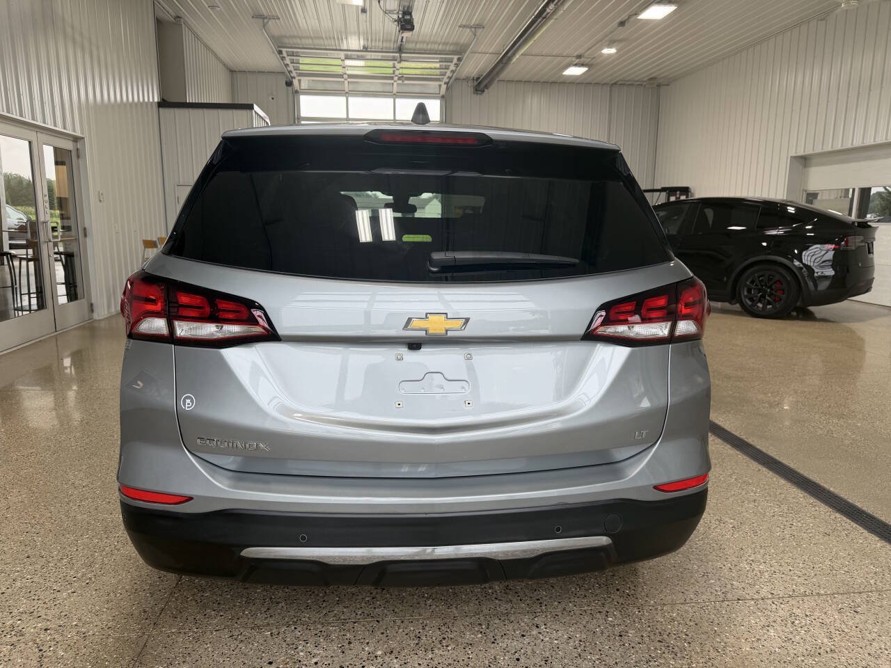 Used 2023 Chevrolet Equinox LT FWD image 4