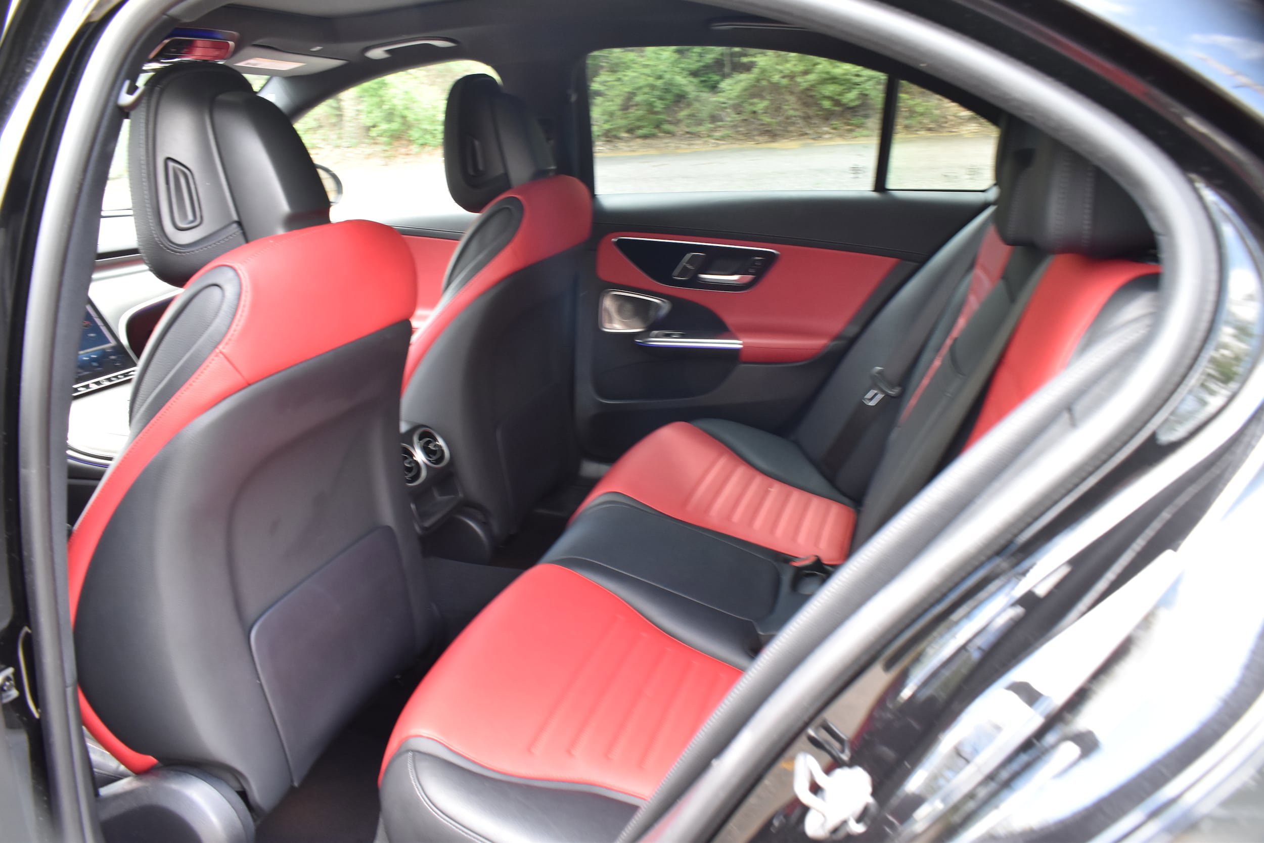 Used 2023 Mercedes-Benz C 300 4MATIC Sedan w/ Pinnacle Trim Package image 23