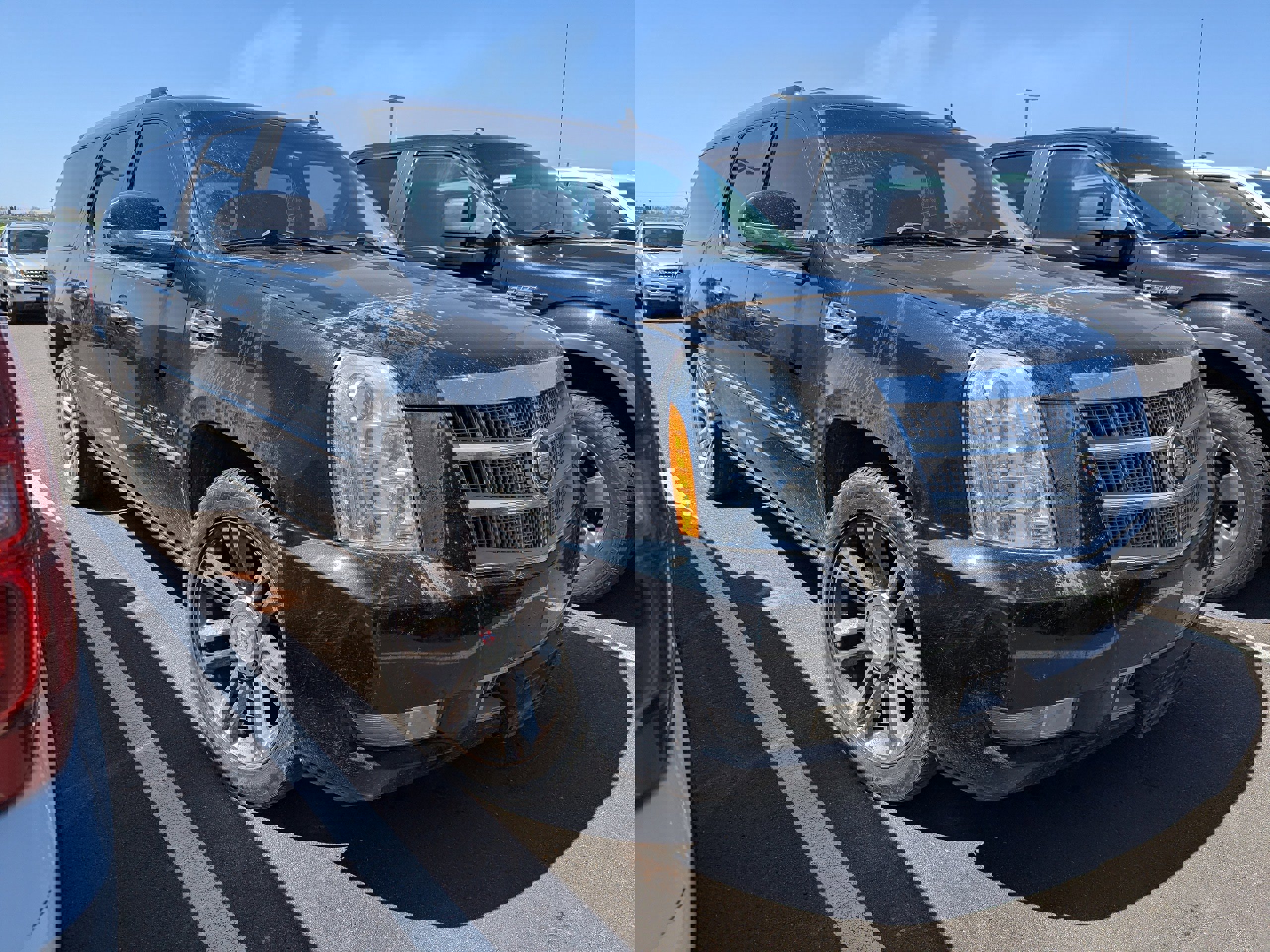 Used 2011 Cadillac Escalade ESV Platinum AWD/4WD image 3