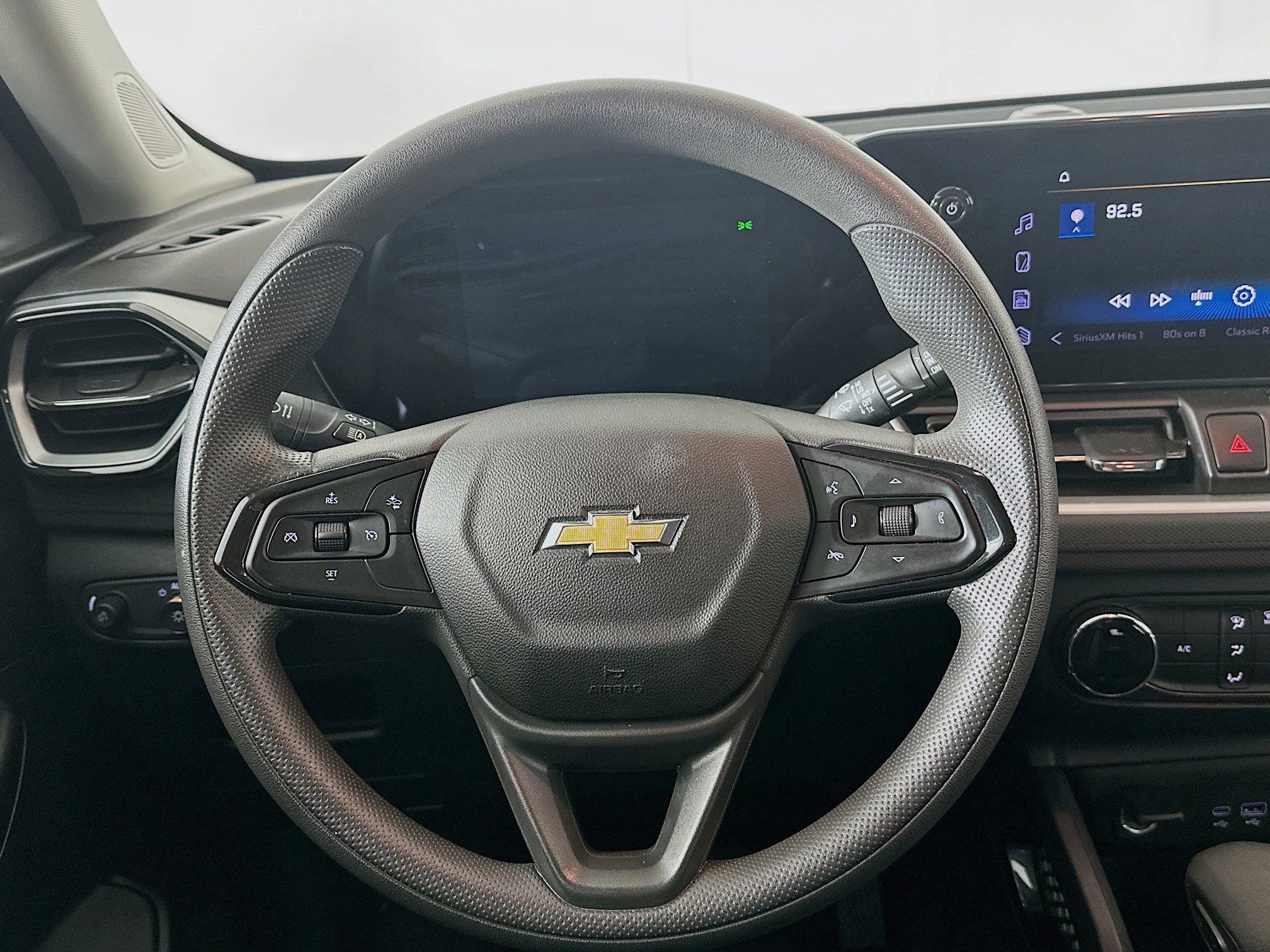 Used 2024 Chevrolet TrailBlazer LS w/ LS Convenience Package image 17