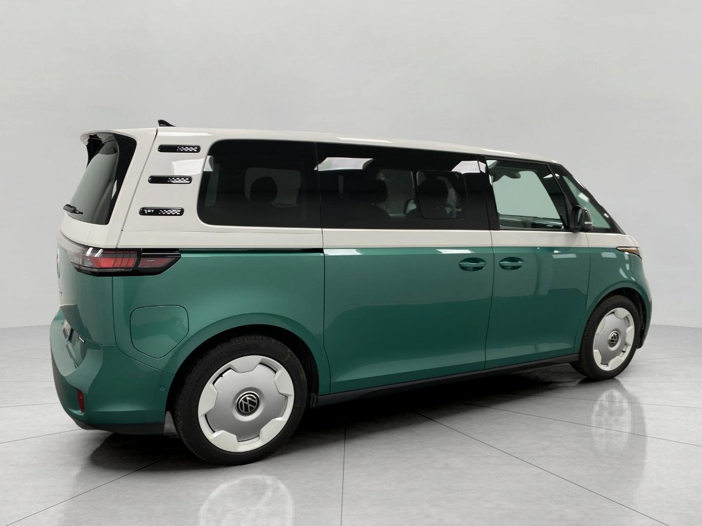 New 2025 Volkswagen ID. Buzz 1st Edition image 11