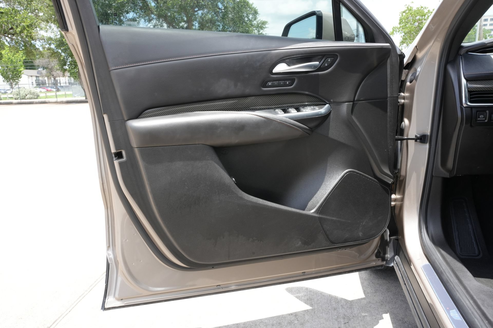 Certified 2023 Cadillac XT4 Sport FWD image 17