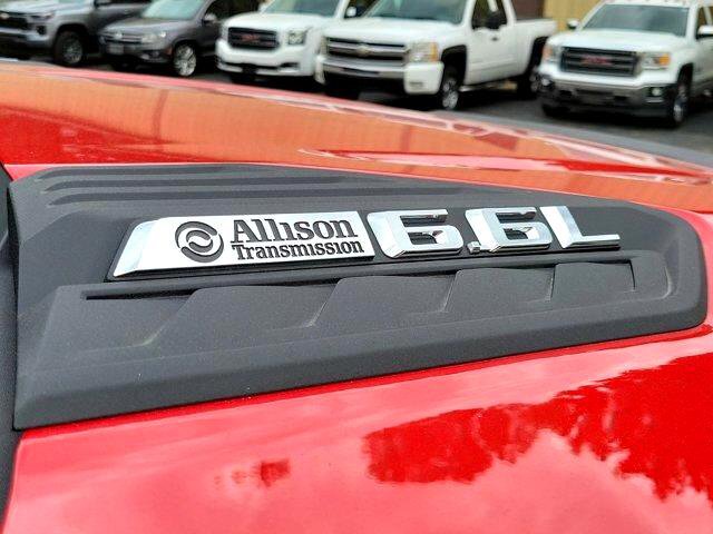 Used 2025 Chevrolet Silverado 2500 Custom image 7