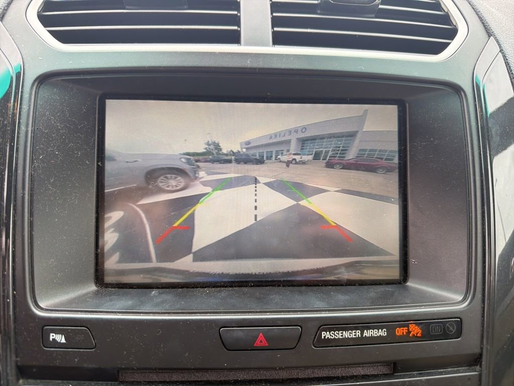Used 2016 Ford Explorer XLT w/ Equipment Group 202A FWD image 17