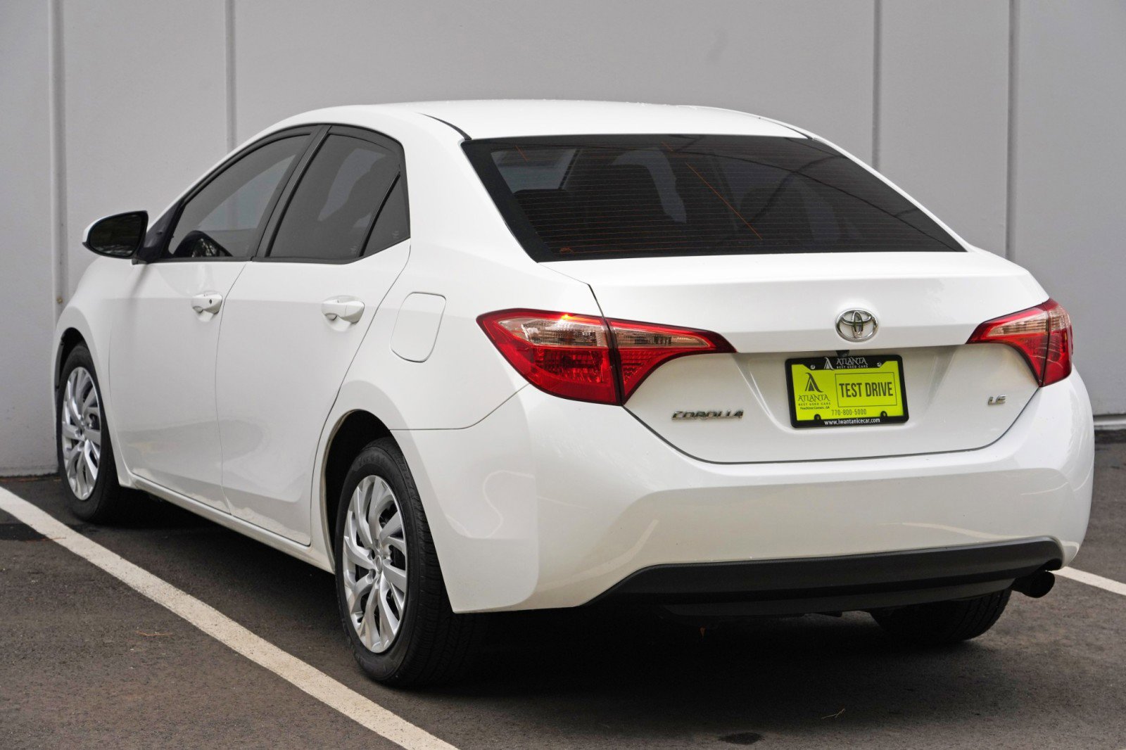 Used 2019 Toyota Corolla LE w/ Carpet Mat Package (TMS) FWD image 41