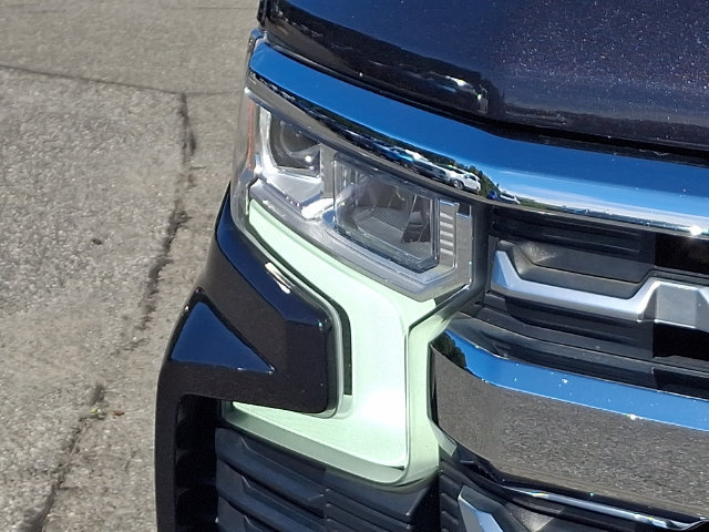 Used 2022 Chevrolet Silverado 1500 LTZ w/ LTZ Convenience Package II AWD/4WD image 30