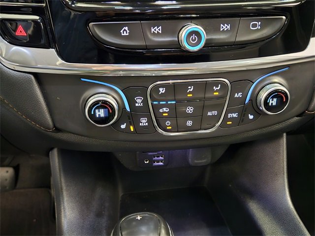 Used 2020 Chevrolet Traverse RS image 20