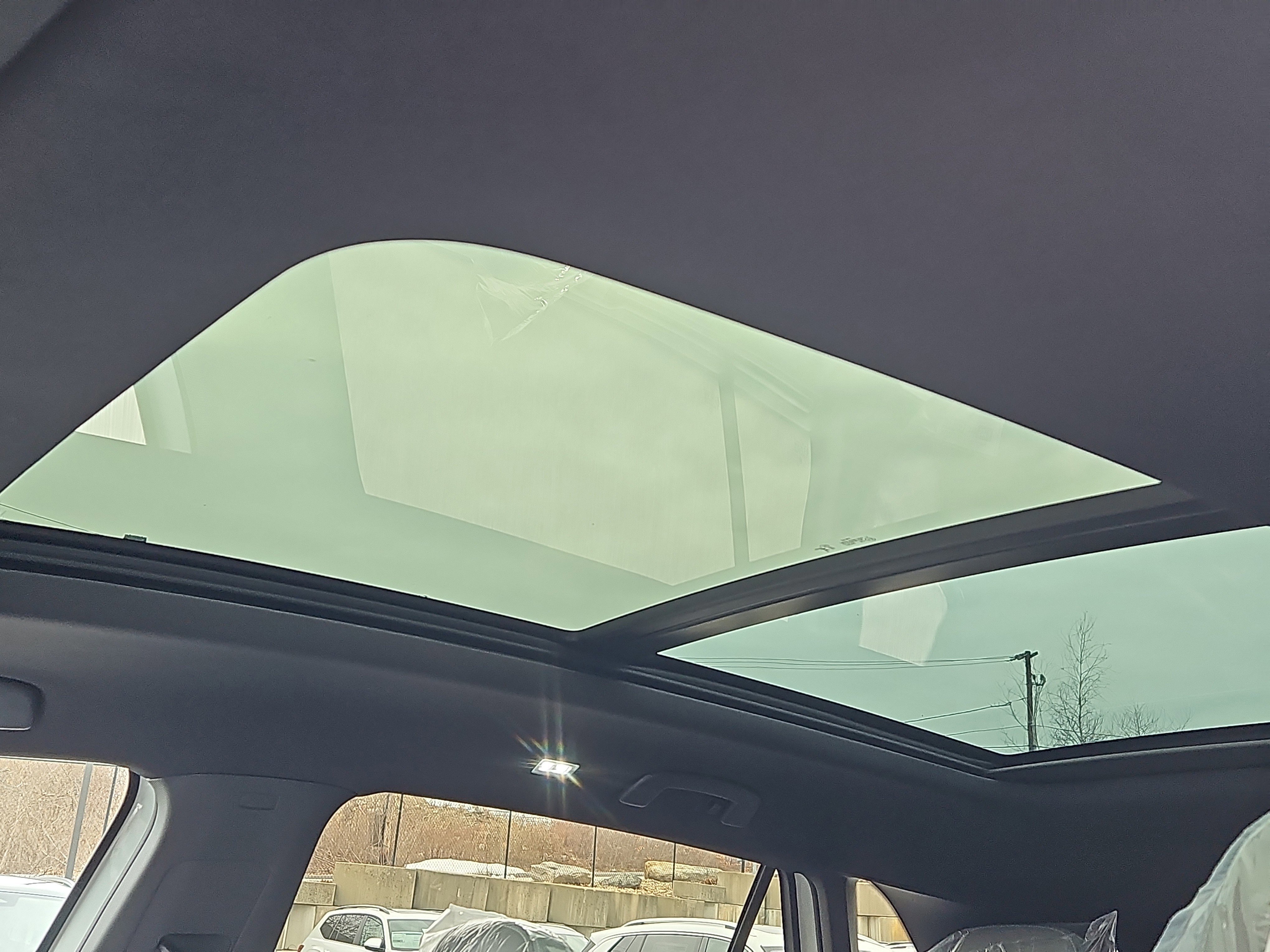 New 2026 Volkswagen Atlas Cross Sport SEL R-Line image 8