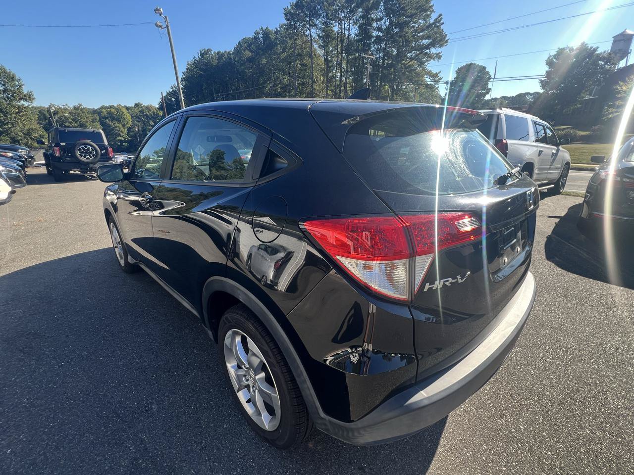 Used 2019 Honda HR-V LX image 3