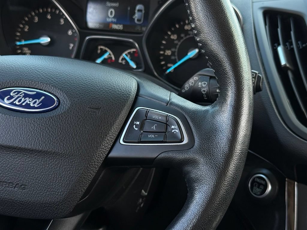 Used 2019 Ford Escape Titanium AWD/4WD image 8